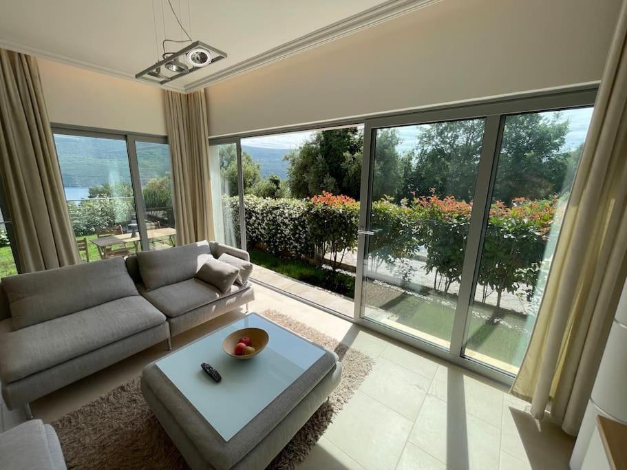 Acacia Hill Apartments Herceg Novi Exterior photo